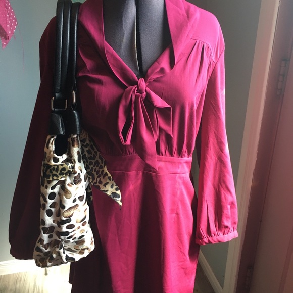 - Unique White Faux Fur Animal Print Purse - Picture 3 of 5